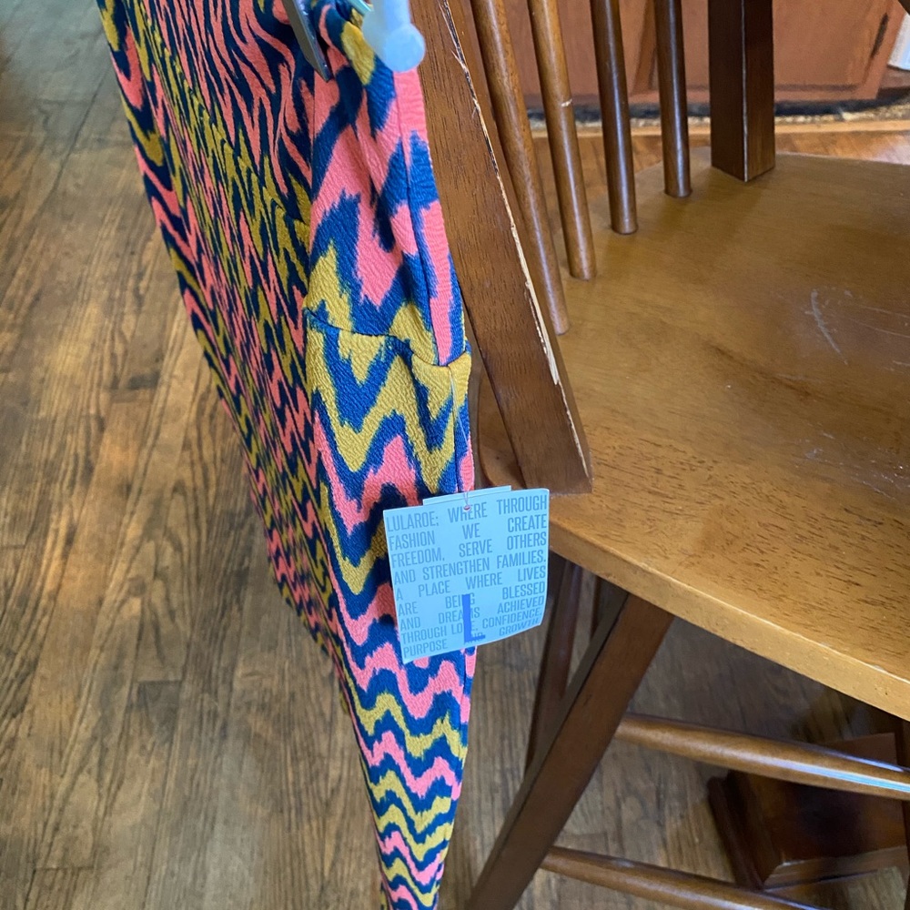 Brand new Lularoe Cassie